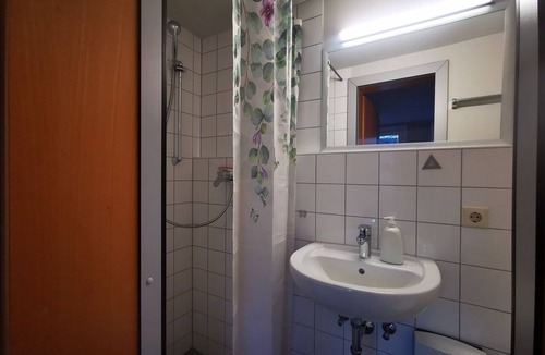 Rathaus Apartment | Enjoyable 1-bedroom studio in the heart of Stuttgart W2 p13