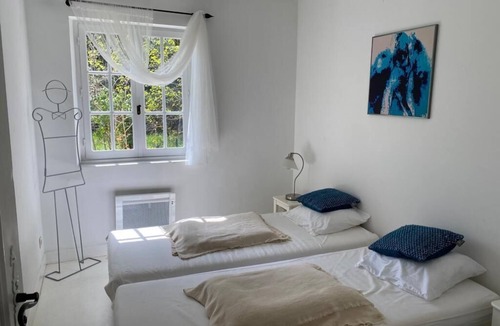 Bargemon Villa | Exclusive villa, Pool, large garden, quiet, 5 minutes from the village square
