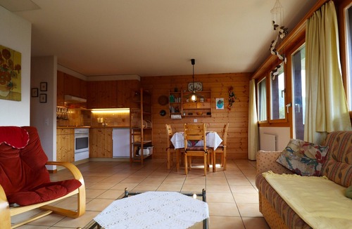 St. Luc Apartment | Exterior : Apartment on the lower ground floor of a building, for 4 people close to the hotel/restau