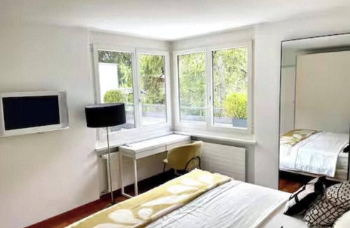 Enge Apartment | Fabulous 3-bedroom apartment in charming Zürich for your stay.