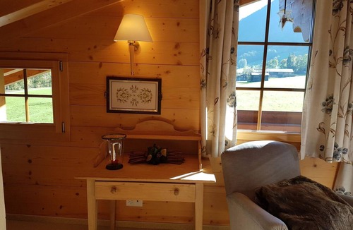 Gstaad Apartment | Farfalla Appartement/Fewo, Dusche oder Bad, WC 4-Bettwohnung by Interhome