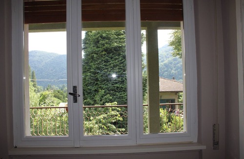 Ghirla House | Feel at home - Casa Anima Ghirla - Detached house - woods, lake, tranquility