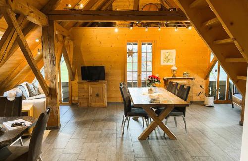 Hondrich Apartment | Ferienwohnung Haus Itten gemütlich und rustikal