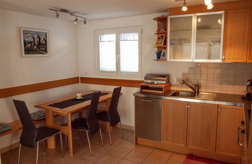 Rosswald Apartment | Fletschhorn EG 4-Bettwohnung, Dusche, WC 4-Bettwohnung by Interhome
