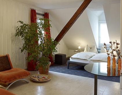 Bubikon Hotel | Gasthof Löwen