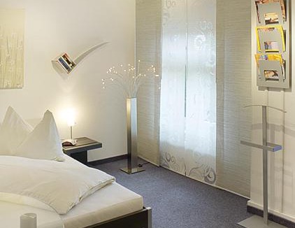 Bubikon Hotel | Gasthof Löwen