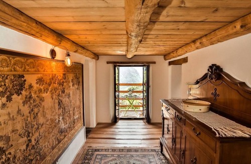 Ponto Valentino Apartment | Genießen Sie das 'Attico Adula' in Cà Nizza by Interhome
