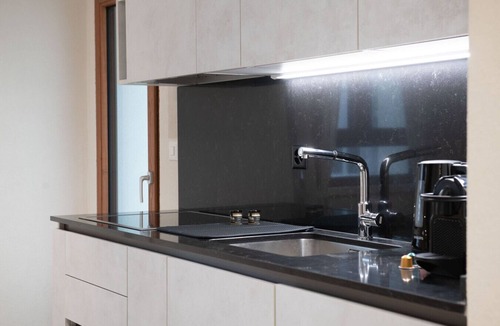Oerlikon Apartment | Golden Harmony Apartment in Zurich Oerlikon