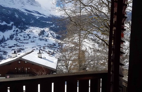 Grindelwald Ski Chalet | Grindelwald Eiger View