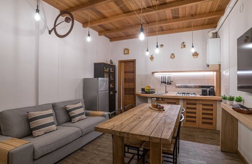 Moltrasio Apartment | GuestHost - Characteristic newly renovated property located in a typical hamlet in the village of Moltrasio, a town in a strategic position just 9km from the center of Como and 25km from Menaggio! The house can accommodate up to 4 people and is accessed