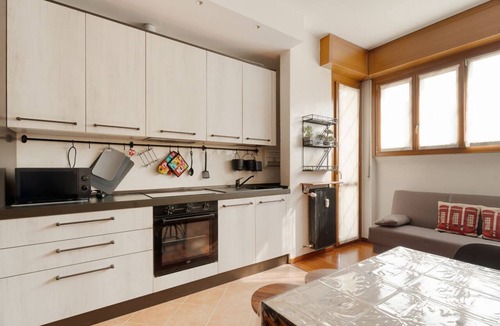 Fiera Apartment | GuestHost - Comfortable 60m2 apartment, ideal for 4, on the 4th floor of a building with lift (steps to reach it). Located in Fiera Milano City between Portello and CityLife, a historic exhibition area now transformed into the Allianz MiCo convention cen