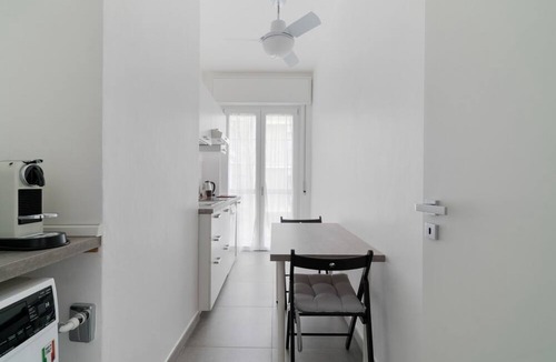 Crescenzago Apartment | GuestHost - Comfortable 70m2 apartment that can accommodate up to 4 people on the first floor of a building WITHOUT elevator just 150m from the green M2 metro of Cimiano.Close to San Raffaele hospital and the Martesana canal that flows through the reside