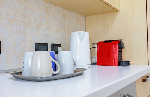 Villaggio degli Sposi Apartment | GuestHost - Cozy 70 sqm accommodation in Bergamo, ideal for hosting 4 people, located on the third floor of a building with an elevator (NOT suitable for disabled persons). Equipped with all comforts, including wifi and air conditioning, it offers a rela