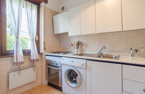 Menaggio Apartment | GuestHost - Cozy apartment of 85 sqm, can accommodate up to 3 people, located on the ground floor of a building in a quiet residential district in Menaggio, excellent starting point to discover Lake Como and the mountains that surround it. The accommodat