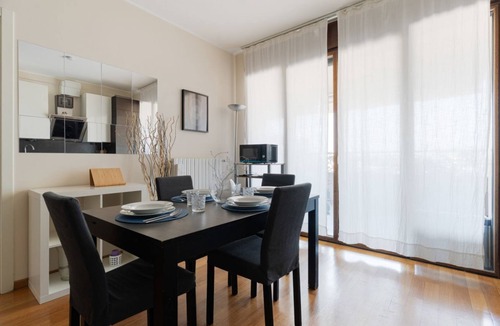 Tre Torri Apartment | GuestHost - Modern 48m2 apartment, ideal for up to 5 people, located on the 9th floor of a building with lift.The accommodation is located 2 steps from the City Life district, the new place to be in Milan, an ideal place for shopping, a new concept of