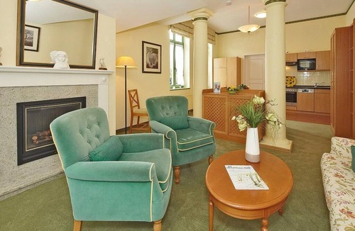 Seebad Heringsdorf Apartment | Hübsche Dachgeschosswohnung mit Schönem Balkon im Schicken Kaiserbad Heringsdorf