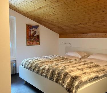 Saas-Fee Apartment | Haus Anis Edel Alpine Apartment