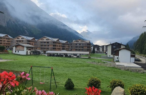 Saas Grund Apartment | Haus Artemis Appartement/Fewo 5-Bettwohnung Nr. 51 by Interhome