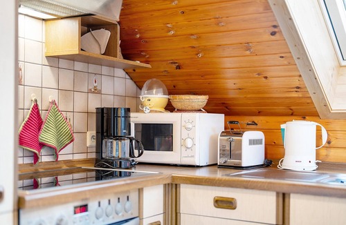 Kinzigtal Apartment | Haus Huber Holiday Apartment '2' with Covered Balcony and Wi-Fi