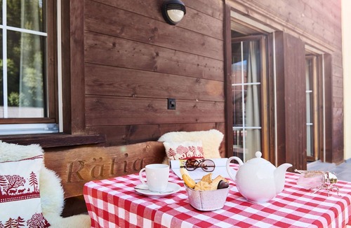 Klosters-Serneus Apartment | Haus Rätia App 17 Appartement/Fewo, Dusche oder Bad, WC 4½-Zimmerwohnung by Interhome