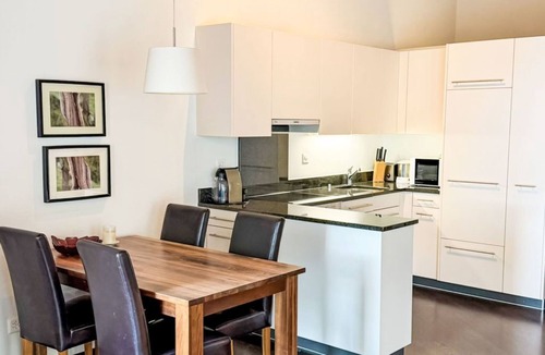 Bellwald Apartment | Haus zum Alpenblick - Finsteraahorn by Interhome