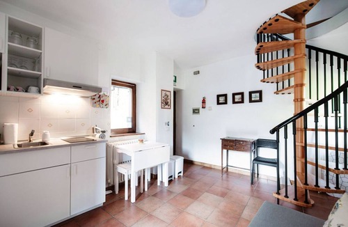 Nesso Apartment | Historic Home in Nesso (La Torre di Nesso)
