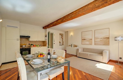 Morcote Apartment | Historic Palazzo Gritti - Lugano Lakefront stay - Orchidea, Morcote, Switzerland