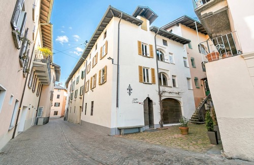 Caslano Apartment | Historical Caslano 1 for 5, Caslano, Switzerland