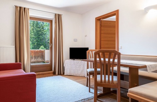 Compaccio Apartment | Holiday Apartment "Ferienparadies Sabina Joch" in the Nature Park Next to Seiser Alm