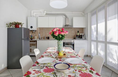 San Fermo della Battaglia House | Holiday Home “Martina” with Private Terrace near Lake Como