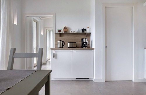 Tignale Apartment | Holiday Apartment "Ca' Scaì Agrifugium Olivia" with Lake View, Shared Pool and Wi-Fi