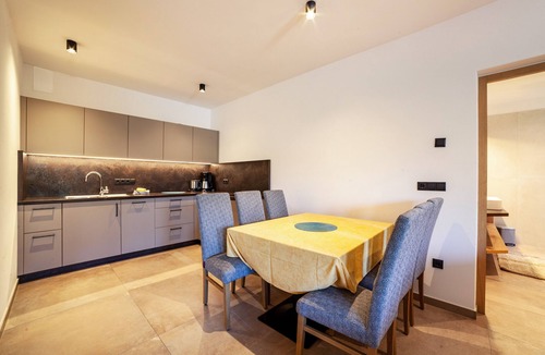San Leonardo in Passiria Apartment | Holiday Apartment "Camping Passeier Garten" with Mountain View & Wi-Fi
