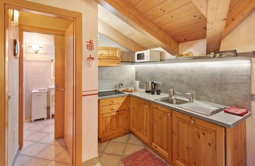 Valtellina Apartment | Holiday Apartment 'Stelle Chalet Martina' Near Ski Slopes with Garden & Wi-Fi