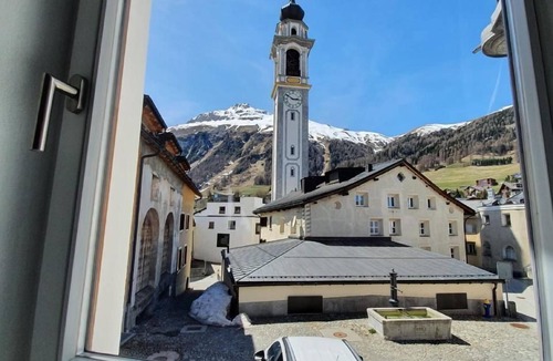 Samedan Apartment | Holiday flat "Crasta 4" with WLAN