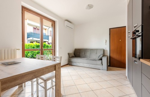 Cavalcaselle House | Holiday Home 'Two-Room Apartment with Garden' and Air Conditioning
