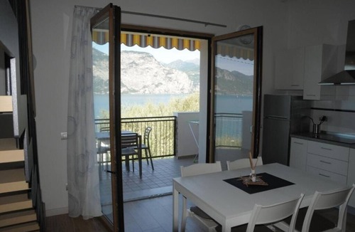 Magugnago Apartment | Holiday House Margherita -South apartment 3-rooms 70m²