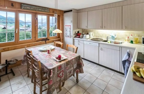 Zweisimmen Apartment | Homerez - Apartment in Zweisimmen