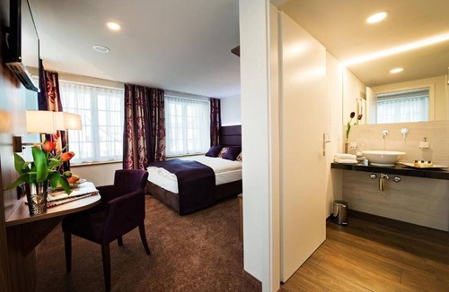 Pfaffikon District Hotel | Hotel Gasthof zum Hecht - Welcome to Fehraltorf