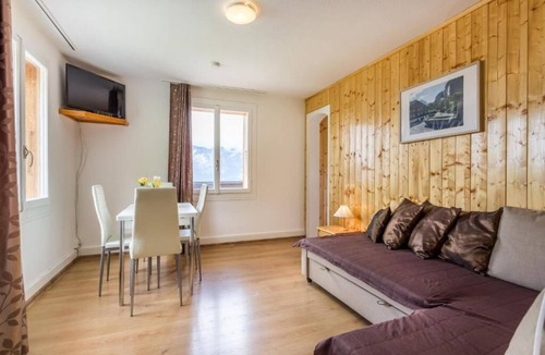 Sundlauenen Apartment | Hotel Sterne - Apartment with Balcony