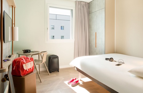 Granges-Paccot Hotel | ibis budget Fribourg