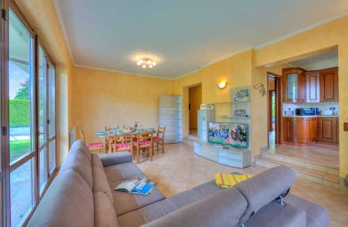 Cellina House | Il Sole Di Mirasole Garden House in Leggiuno, Leggiuno, Italy