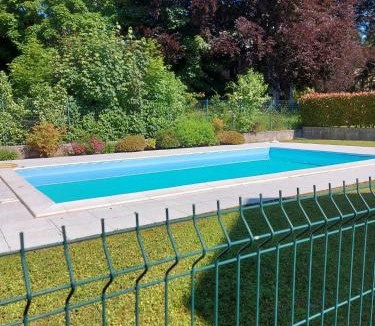 Lanzo d'Intelvi Apartment | Incantevole appartamento con piscina e vista monti