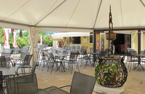 Manerba del Garda Apartment | Iris e Girasole by Interhome