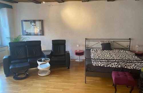 Nidau Apartment | Joline private guest apartment Studio feel home