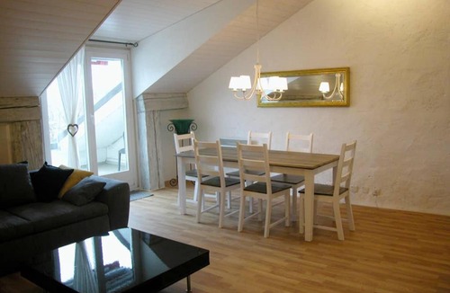 Nidau Apartment | Joline private guest apartment downtown Nidau