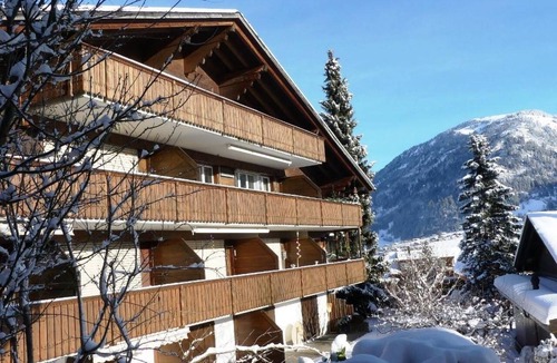 Zweisimmen Apartment | Kristall Appartement/Fewo, Dusche oder Bad, WC 6-Bettwohnung by Interhome