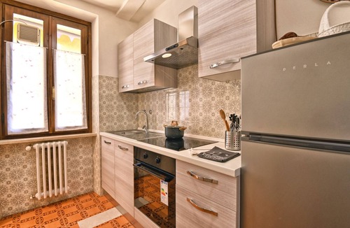 Bogliaco Apartment | La Casa del Vento - Appartamento Montagna by Theater Home