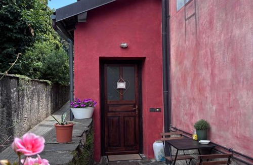Orta San Giulio Apartment | La Casa Rosa di Riso Amaro