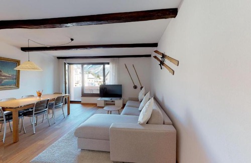 Samedan Apartment | La Dmura