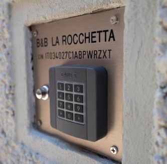 Oltretorrente Apartment | La Rocchetta - in centro storico Parma